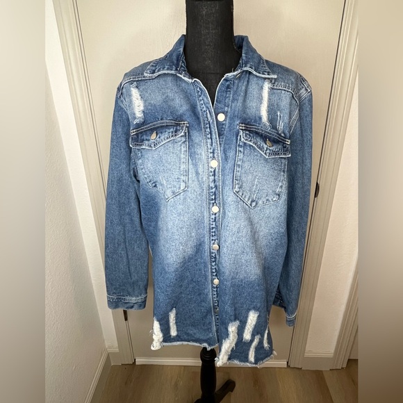 New Denim Distressed Jean Jacket Size XL - Picture 2 of 4